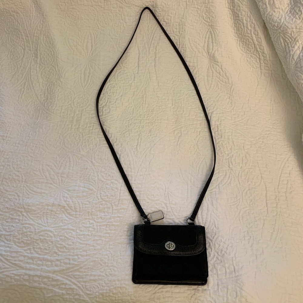 Authentic coach purse / wallett
